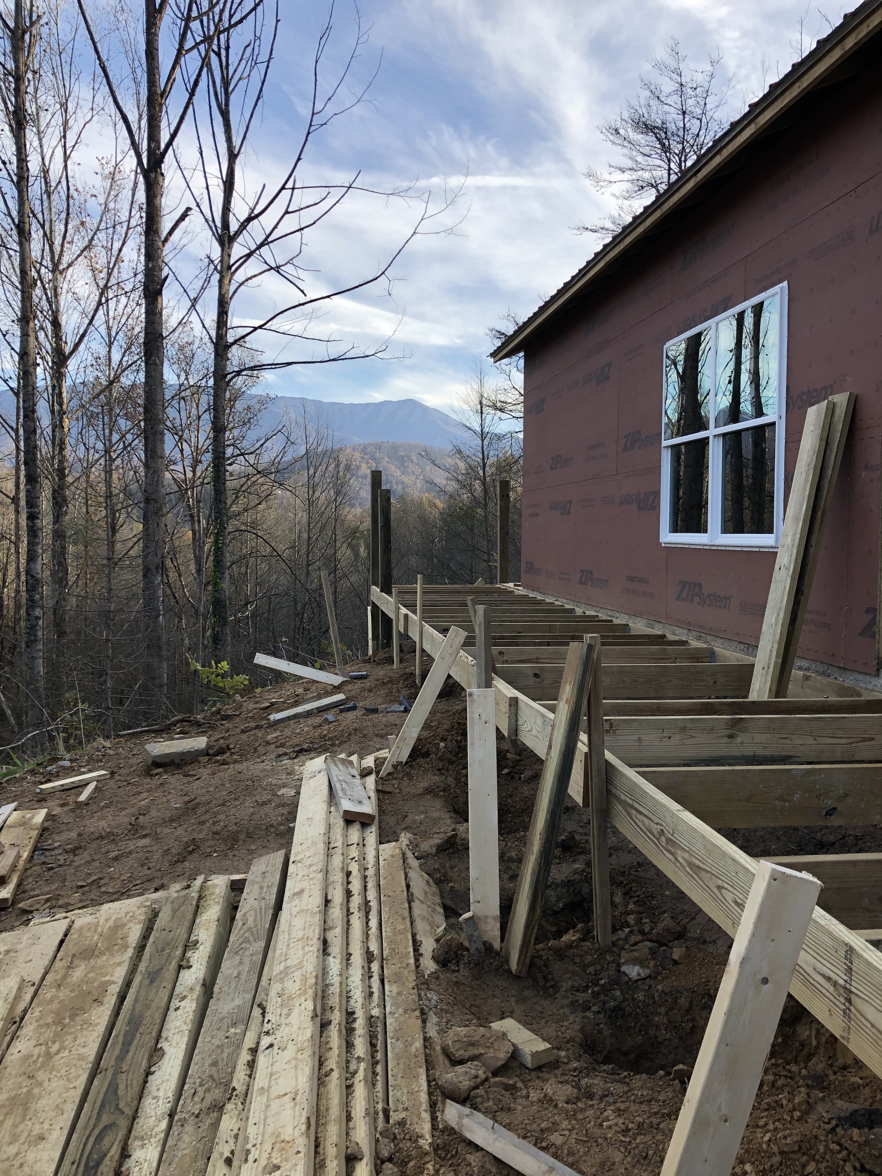 Deck Build in Tennessee